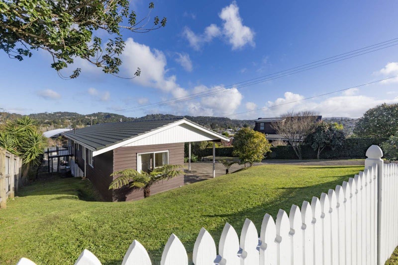 101 Captain Scott Road, Glen Eden, Auckland - Carousel 2