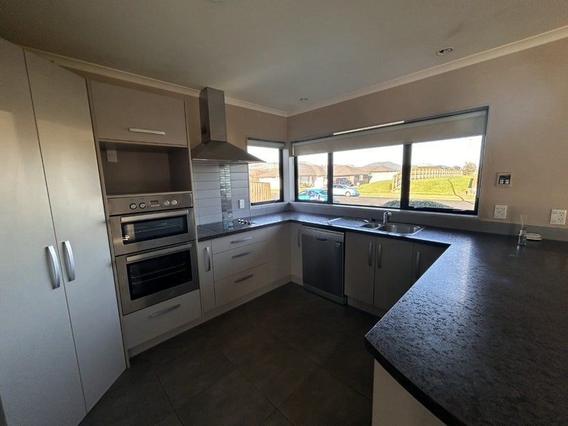 189A Pacific Drive, Fitzherbert, Palmerston North - Carousel 2