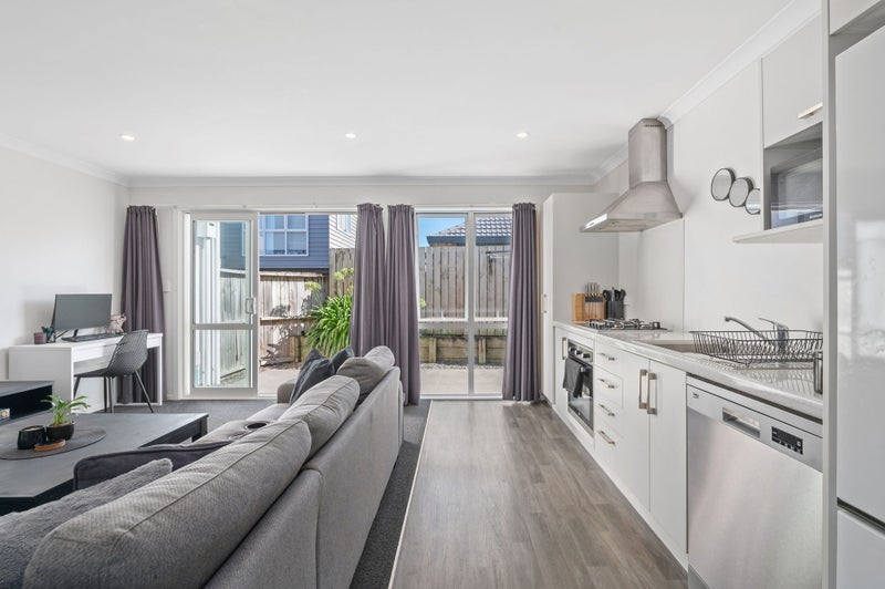 1/167 Nixon Street, Hamilton East, Hamilton - Carousel 2