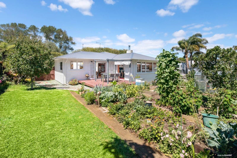 14 Sloane Street, Glen Innes, Auckland - Carousel 2