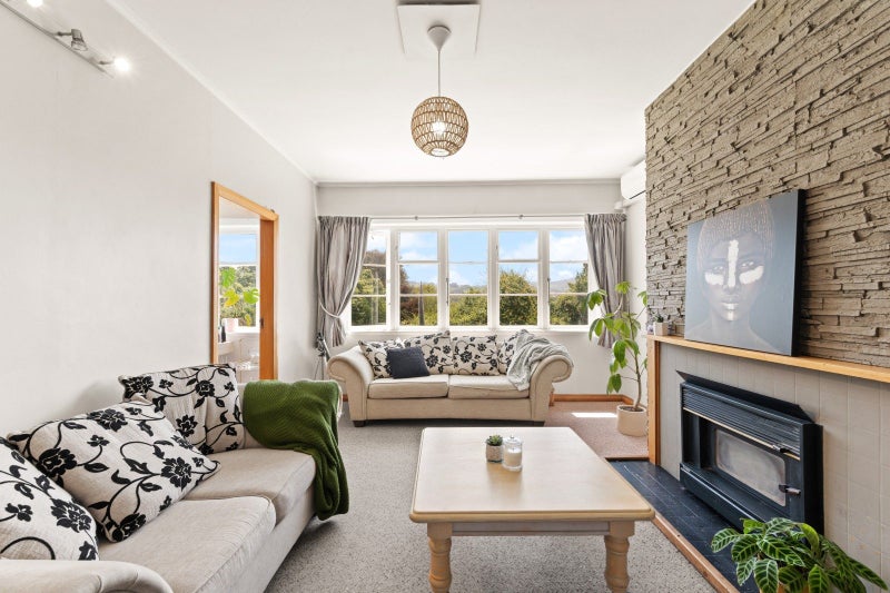 30 Dornoch Street, Kew, Dunedin - Carousel 1