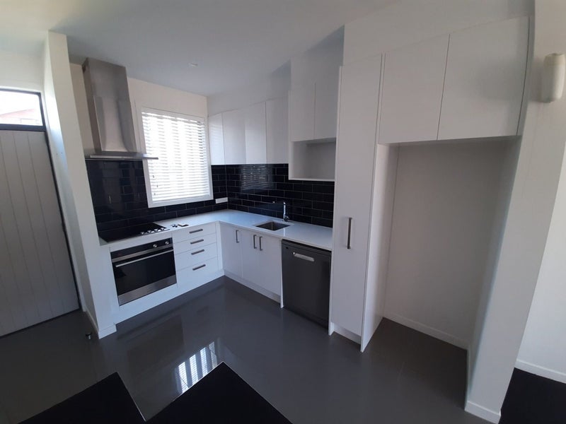 4/50 Ocean View Road, Northcote, Auckland - Carousel 2