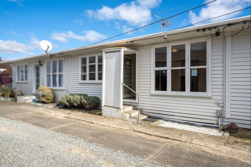 652 Fergusson Drive, Trentham, Upper Hutt - Carousel 1