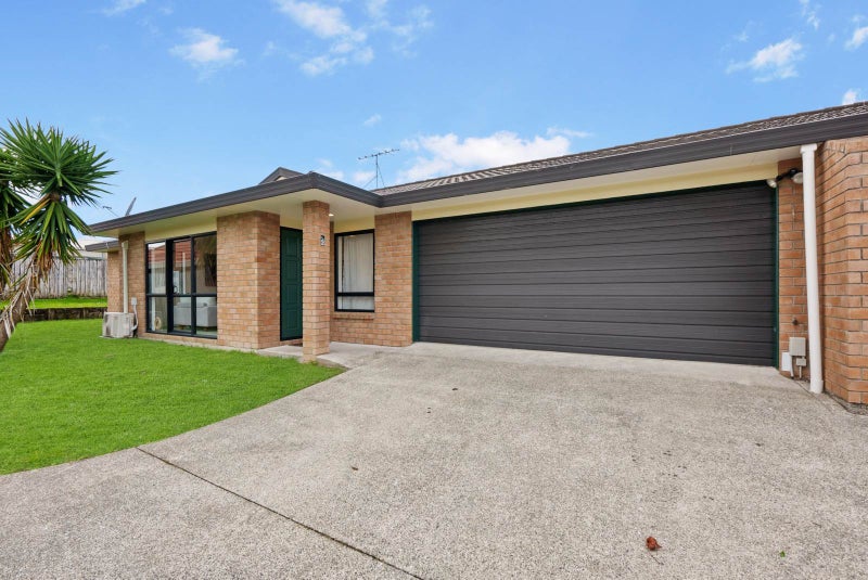 2/4 Crewe Close, Albany, Auckland - Carousel 1