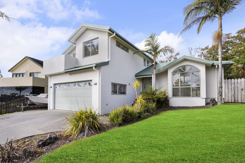 4 San Ambrosio Rise, Henderson, Auckland - Carousel 2