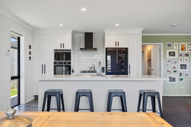 21 Trans Tasman Way, Pyes Pa, Tauranga - Carousel 23