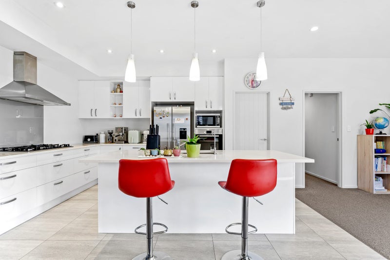 56 Madison TCE, Silverdale, Silverdale - Carousel 2