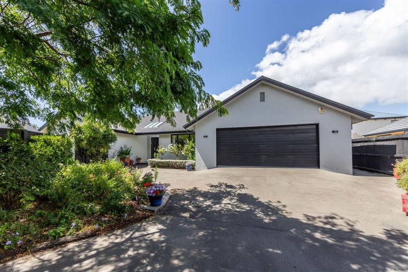 9 Seclusion Lane, Parklands, Christchurch - Carousel 1