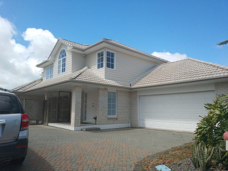 1/5 Belgate Place, Somerville, Manukau - Carousel 1