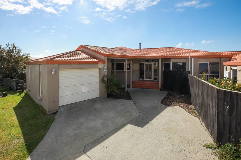 30 Endeavour Avenue, Flagstaff, Hamilton - Carousel 1