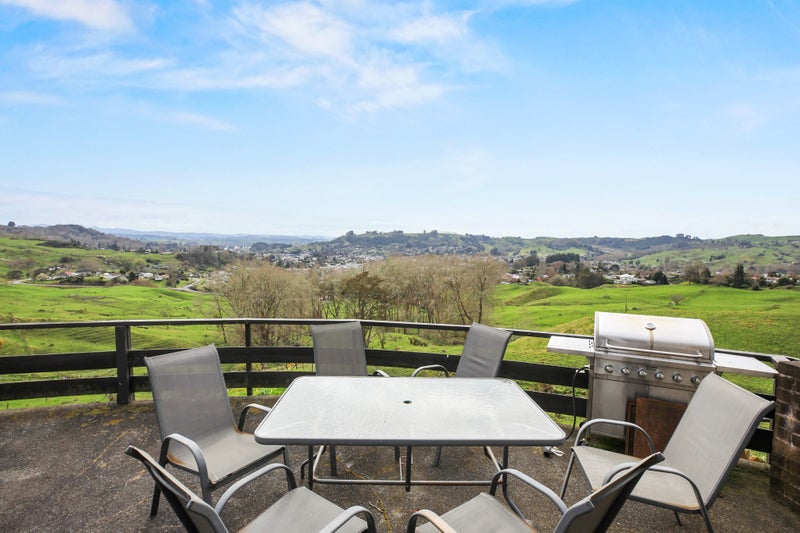 6 State Highway 3, Te Kūiti - Carousel 2