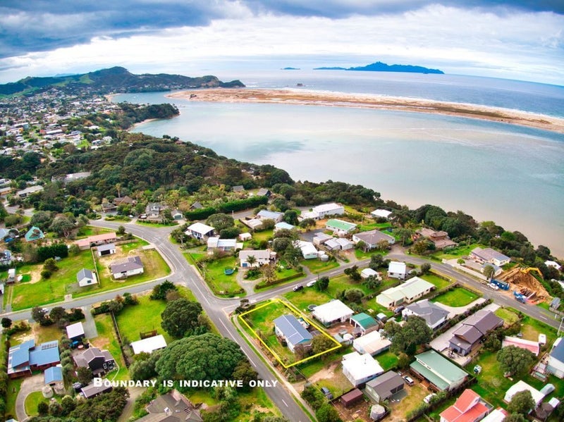 2 Cheviot Street, Mangawhai Heads, Mangawhai - Carousel 2