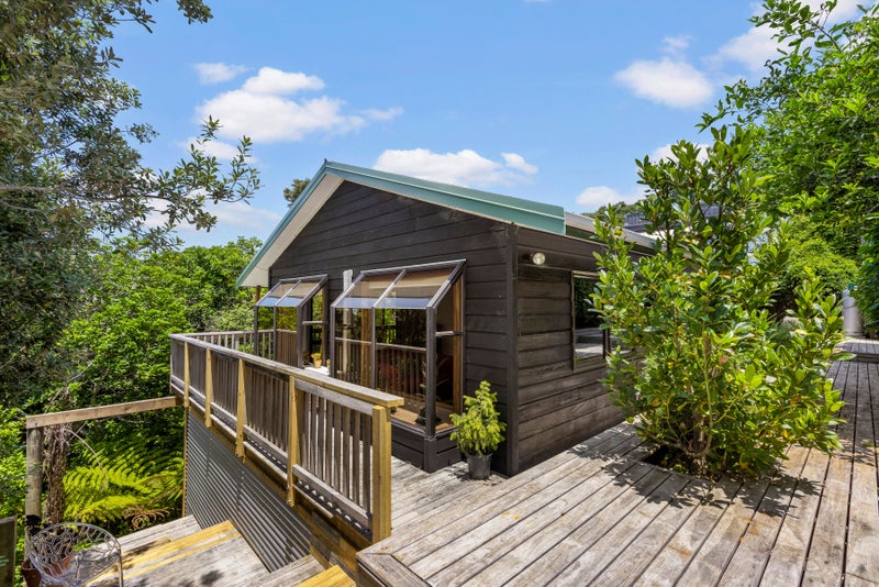 26B Durness Place, Red Beach, Whangaparāoa - Carousel 1