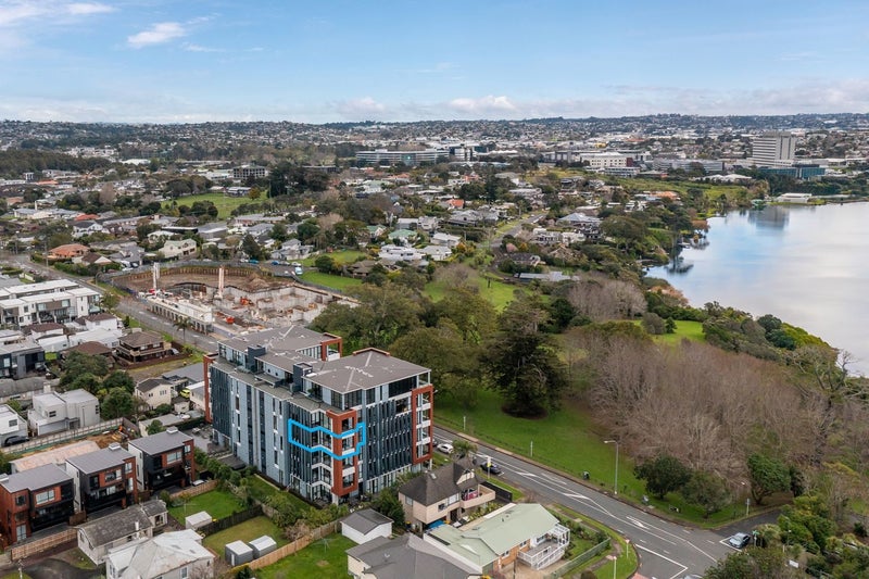 302/28 Killarney Street, Takapuna, Auckland - Carousel 2