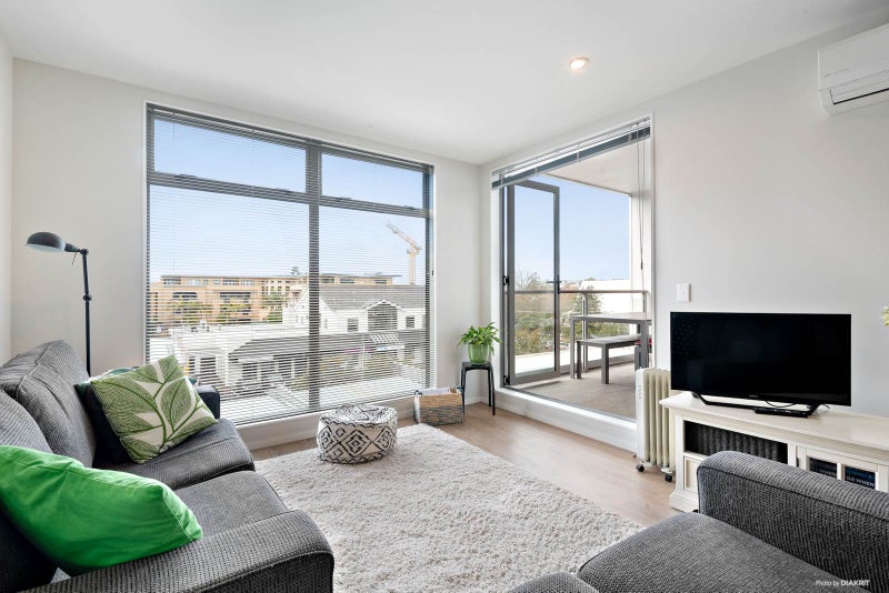 306/19 Bute Road, Browns Bay, Auckland - Carousel 2
