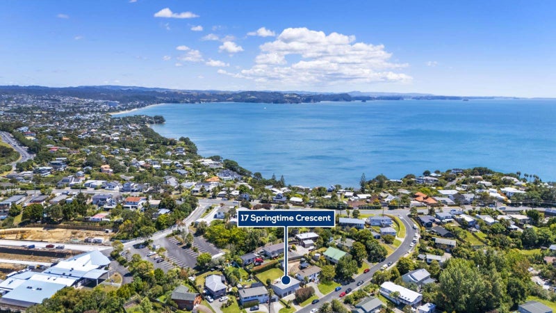 17 Springtime Crescent, Stanmore Bay, Whangaparaoa - Carousel 13