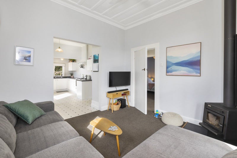 6 Vickery Place, Maryhill, Dunedin - Carousel 1