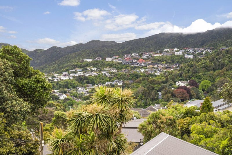 17 Torwood Road, Khandallah, Wellington - Carousel 2