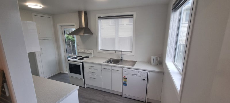 5 Bay Drive, Titahi Bay, Porirua - Carousel 2