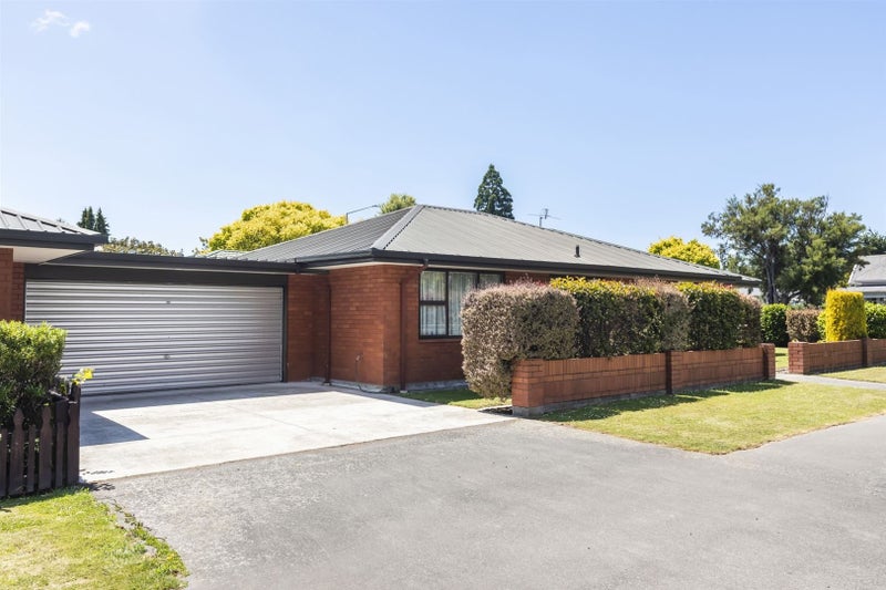 2/2 Thorrington Road, Cashmere, Christchurch - Carousel 8