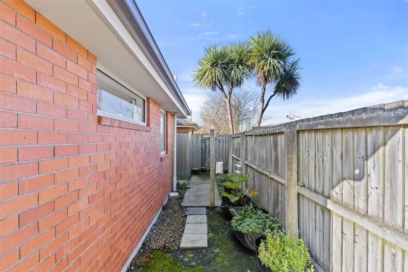 2/31 Tuckers Road, Redwood, Christchurch - Carousel 15