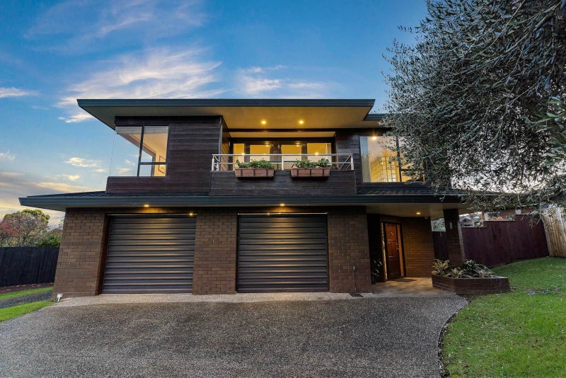 9 Marlin Street, West Harbour, Auckland - Carousel 1