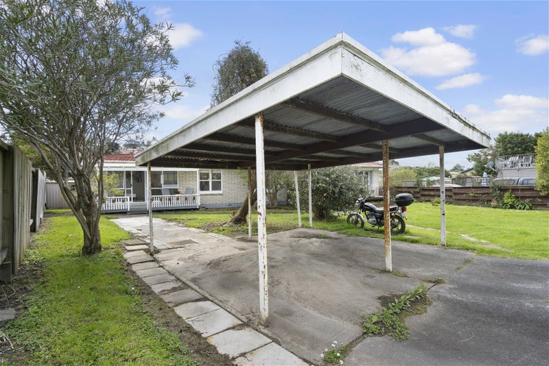 1/13 Wykeham Place, Glenfield, Auckland - Carousel 16