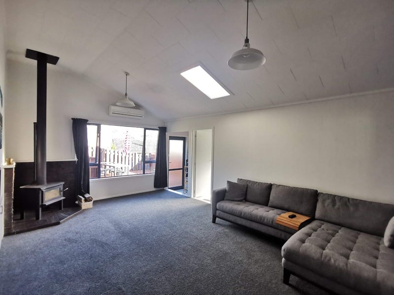 6 Otira Grove, Kelson, Lower Hutt - Carousel 2