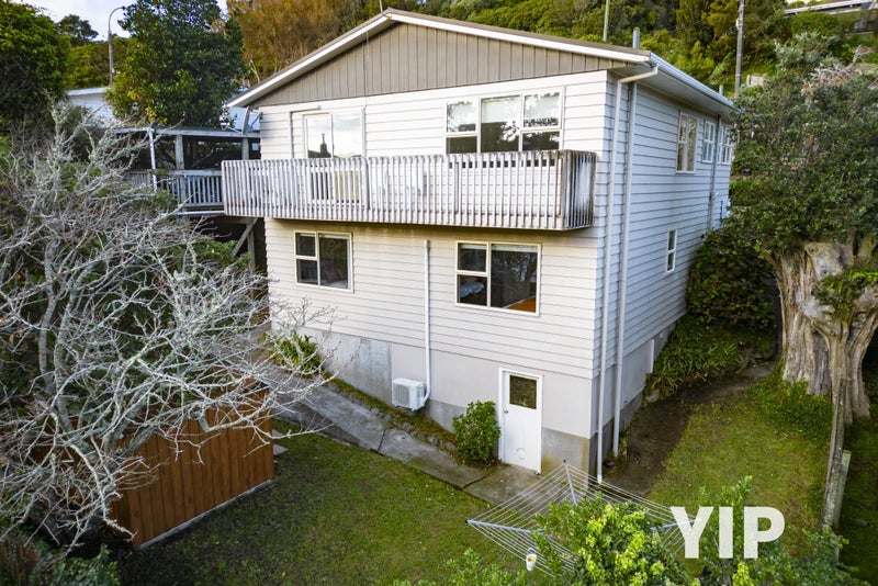81 Helston Road, Paparangi, Wellington - Carousel 21