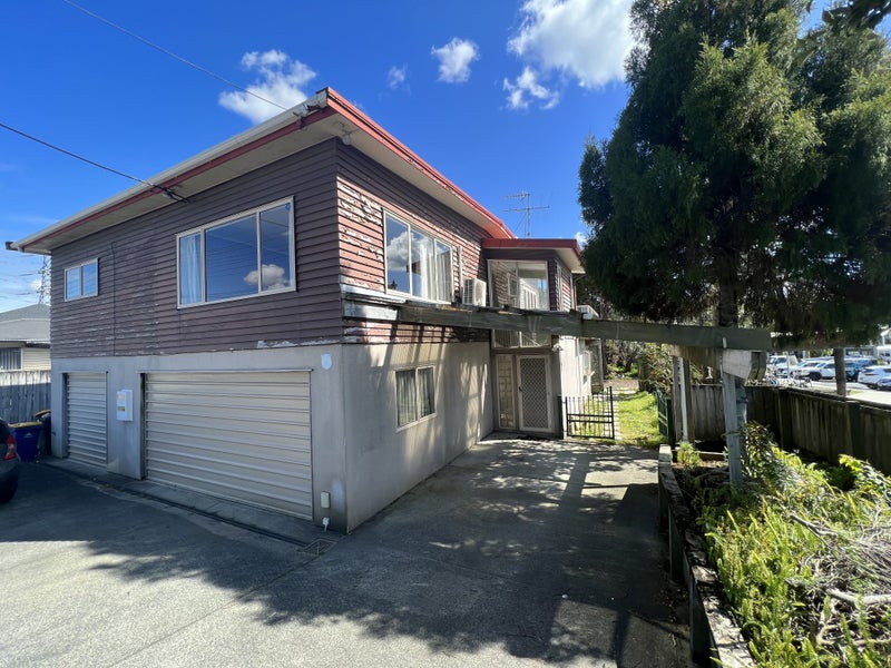 8 Bass Road, Albany, Auckland - Carousel 31