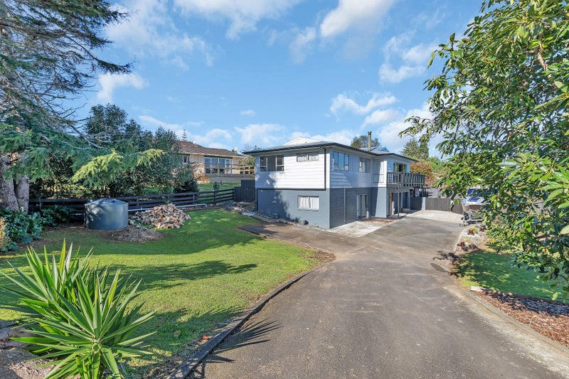 4 Moa Place, Onerahi, Whangarei - Carousel 1