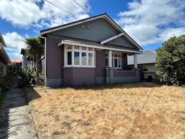 219 Coutts Street, Rongotai, Wellington - Carousel 1