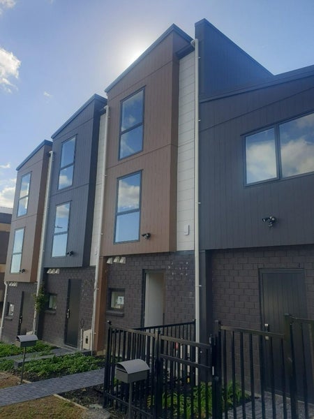 3/62 Highland Park Drive, Highland Park, Auckland - Carousel 13