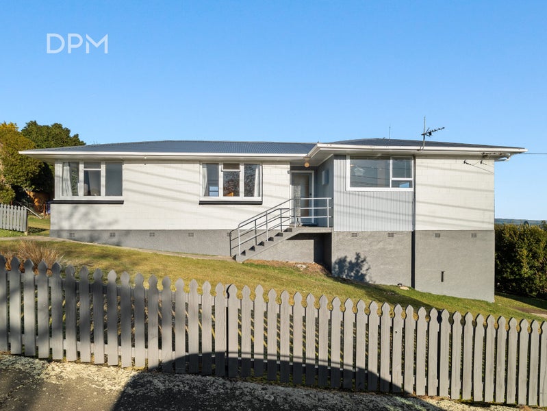 1 May Street, Concord, Dunedin - Carousel 1