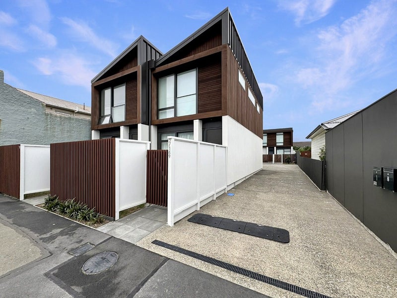 5/149 Onepu Road, Lyall Bay, Wellington - Carousel 1