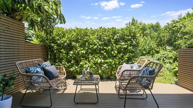 9/10 George Street, Mount Eden, Auckland - Carousel 1