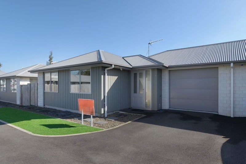 3/32 Forsyth Street, St Andrews, Hamilton - Carousel 2
