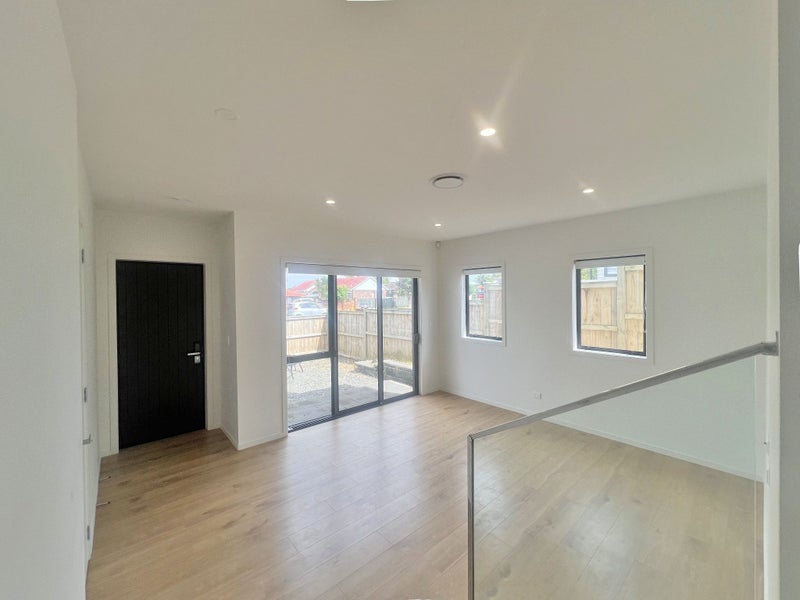296A Bucklands Beach Road, Bucklands Beach, Auckland - Carousel 2