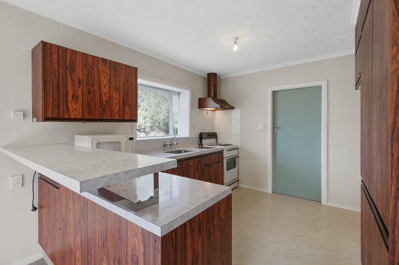 6 Kingston Place, Bishopdale, Christchurch - Carousel 2