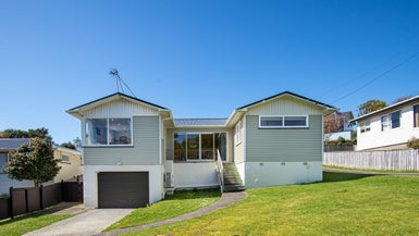 5 Ernest Street, Ranui, Porirua - Carousel 1