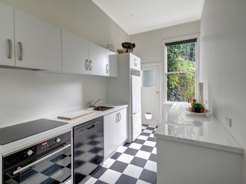 62 Glen Road, The Glen, Dunedin - Carousel 2