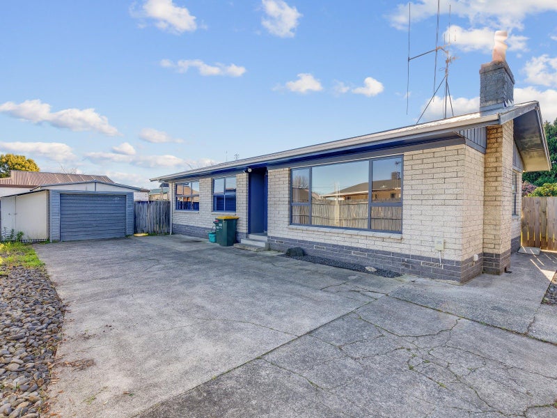 37 Hendon Road, Fairview Downs, Hamilton - Carousel 1