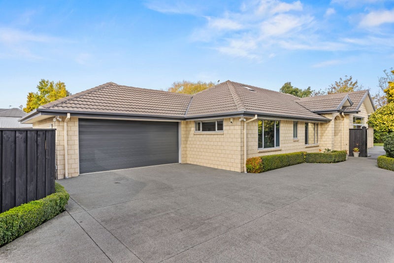 15A Westburn Terrace, Burnside, Christchurch - Carousel 1