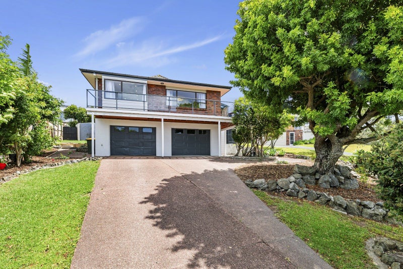 8 Rakino Avenue, Manly, Whangaparaoa - Carousel 2