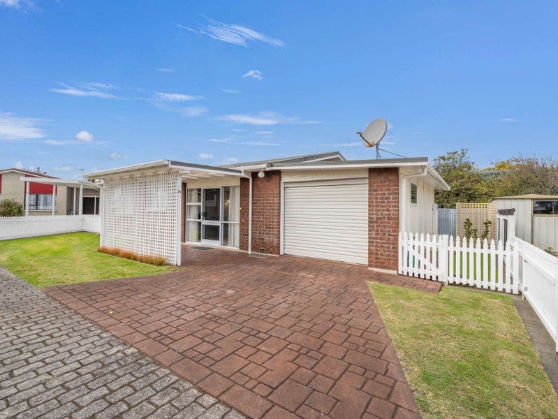 2C Kings Avenue, Gonville, Whanganui - Carousel 2