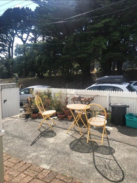 90 Russell Terrace, Berhampore, Wellington - Carousel 1