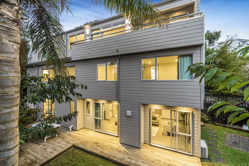 4A Waiatarua Road, Remuera, Auckland - Carousel 1