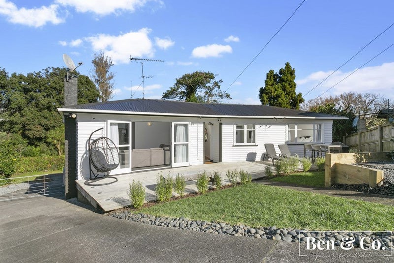 11 Melody Lane, Otahuhu, Auckland - Carousel 1