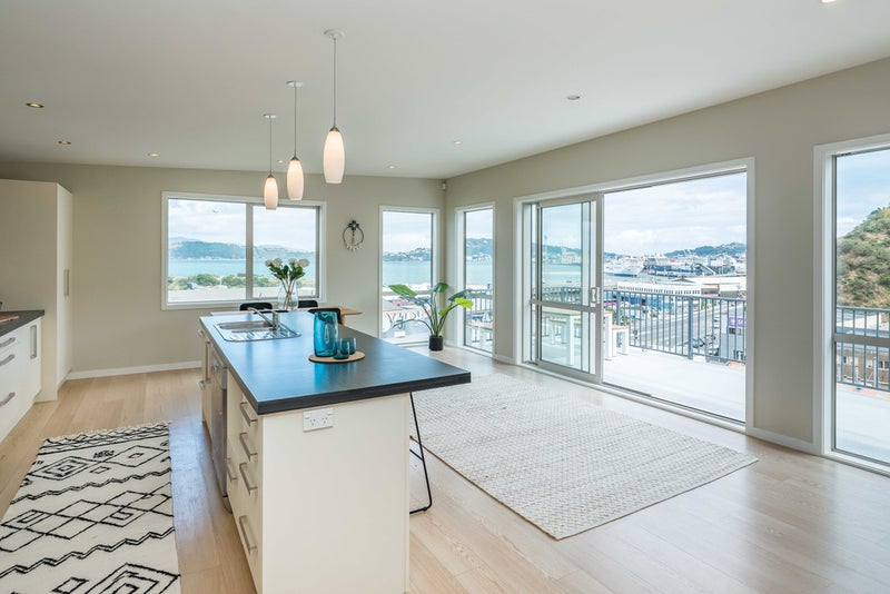 10 Cameron Street, Kaiwharawhara, Wellington - Carousel 2