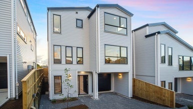 49B Webster Avenue, Mount Roskill, Auckland - Carousel 1